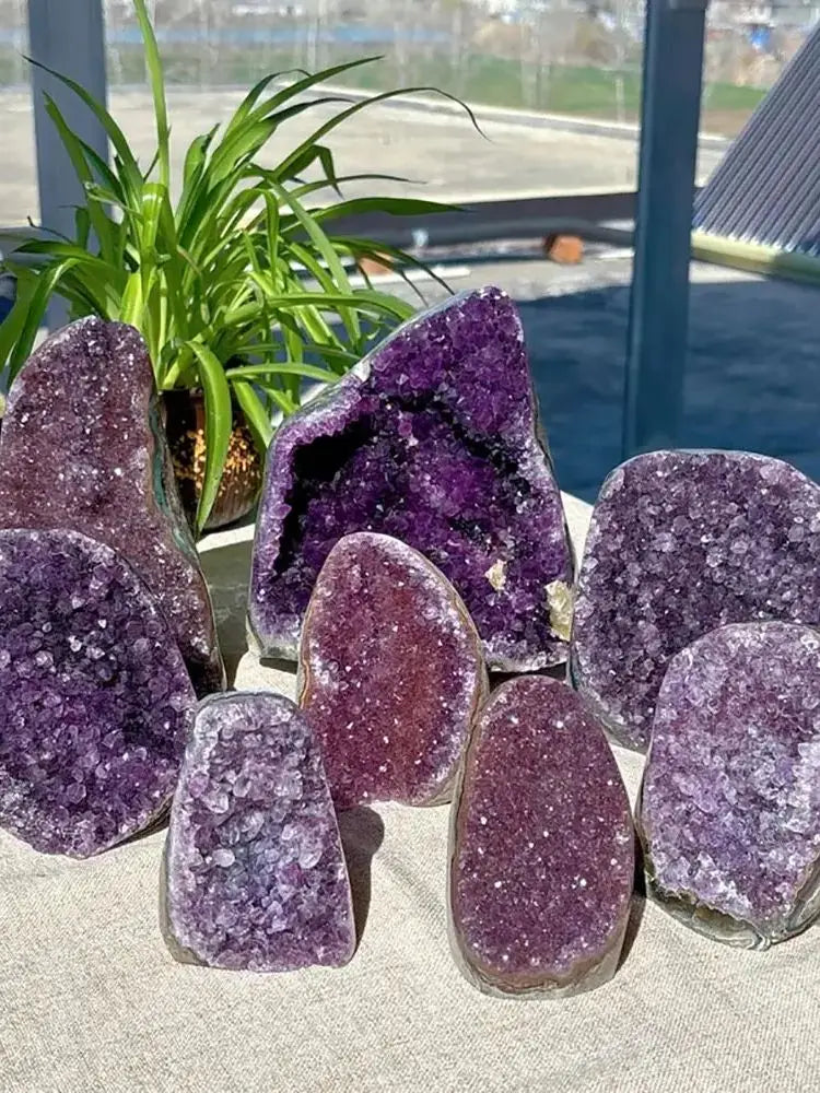 200-300g Brazilian Amethyst Crystal Cluster Natural Deep Purple Decorative Stone Rough Texture Gift for Home and Office Decor