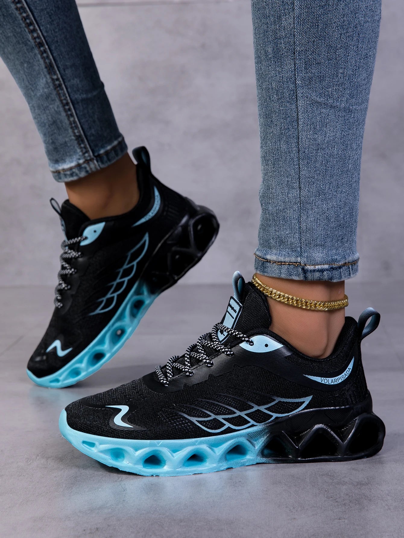 Women Gradient Mesh Running Sneakers, Breathable Hollow Shock Absorbing Blade Sole Athletic Shoes, Lightweight Fashion Non Slip Walking Sports Trainers
