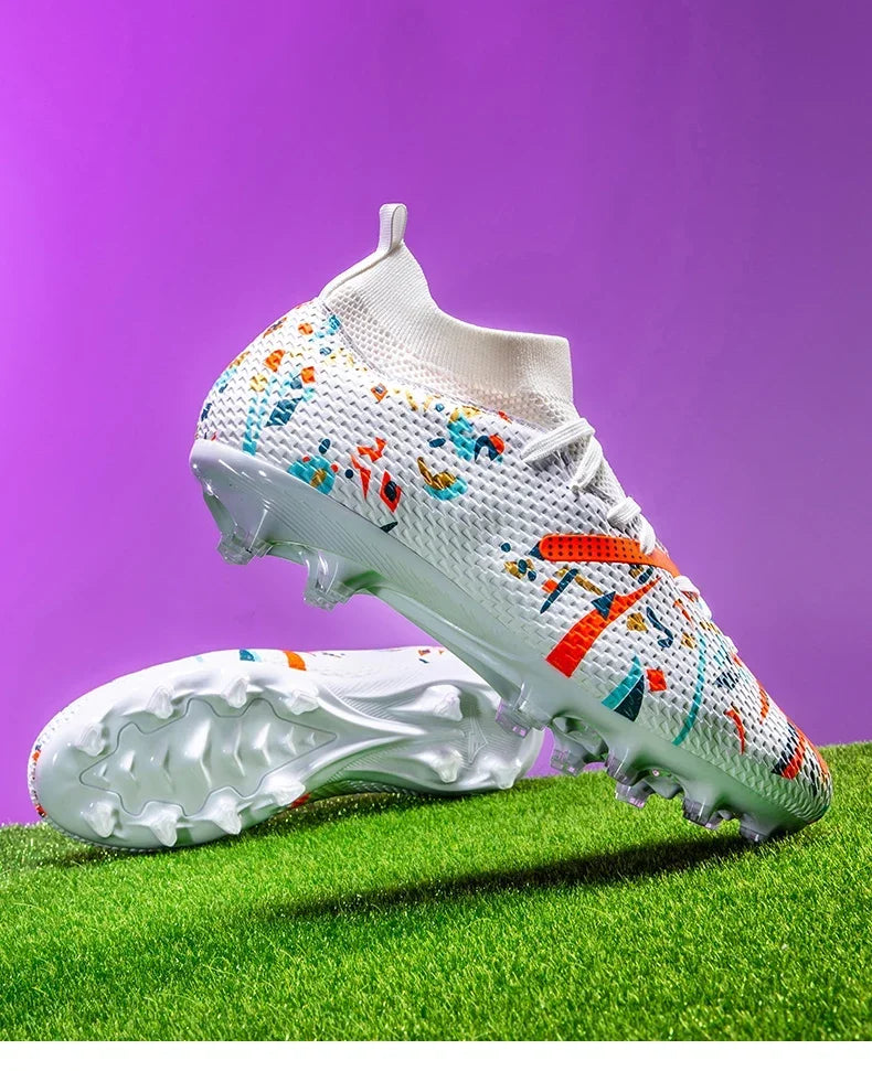 New Men Football Boots Match Sneakers Soccer Shoes Non-Slip Professional Training Shoes Grass Outdoor Sport Ultralight Unisex