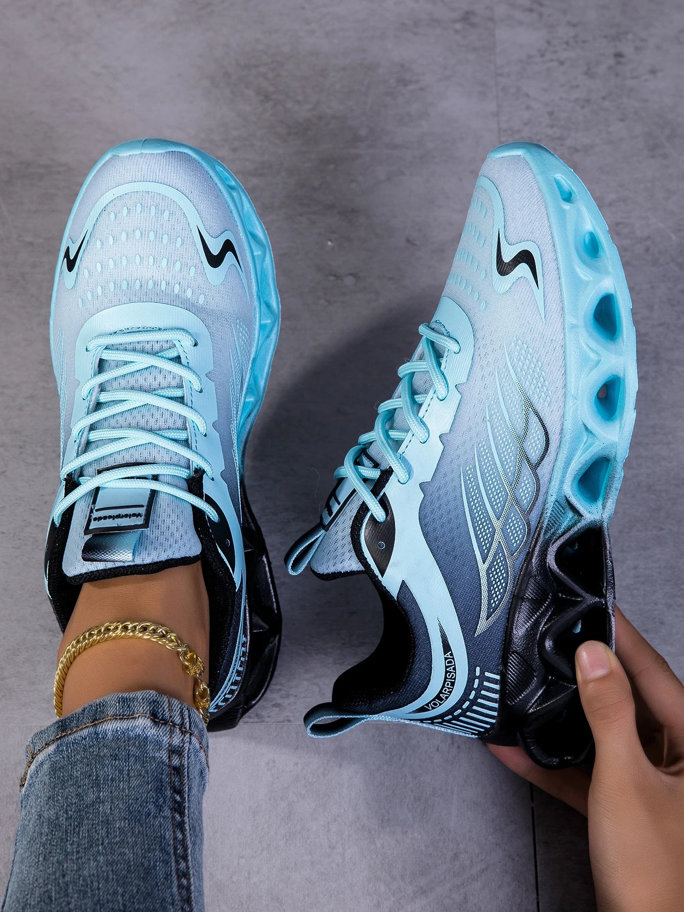 Women Gradient Mesh Running Sneakers, Breathable Hollow Shock Absorbing Blade Sole Athletic Shoes, Lightweight Fashion Non Slip Walking Sports Trainers
