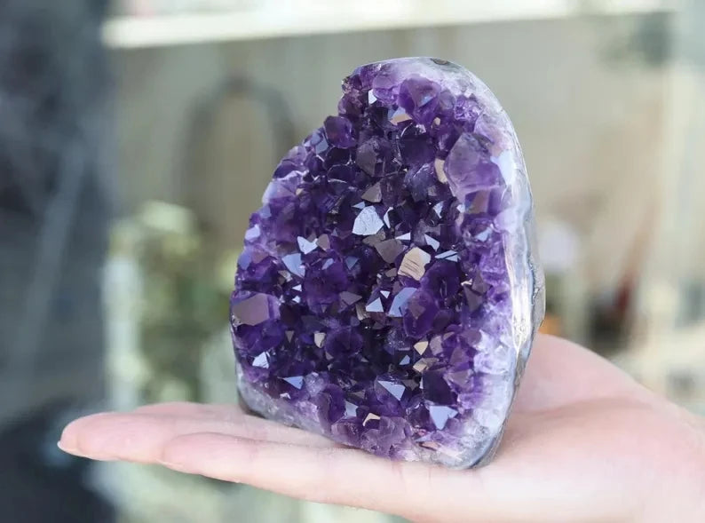 200-300g Brazilian Amethyst Crystal Cluster Natural Deep Purple Decorative Stone Rough Texture Gift for Home and Office Decor