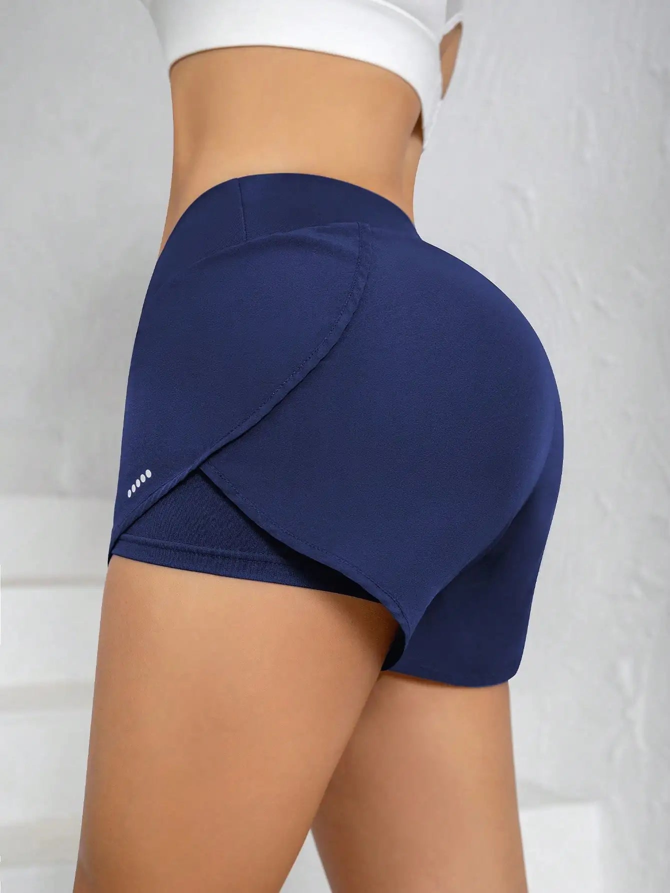 2-In-1 Women's Sports Yoga Shorts, High Waist Comfortable Fit, Loose Running Fitness Shorts, Breathable Quick-Dry Fabric, Sports Style