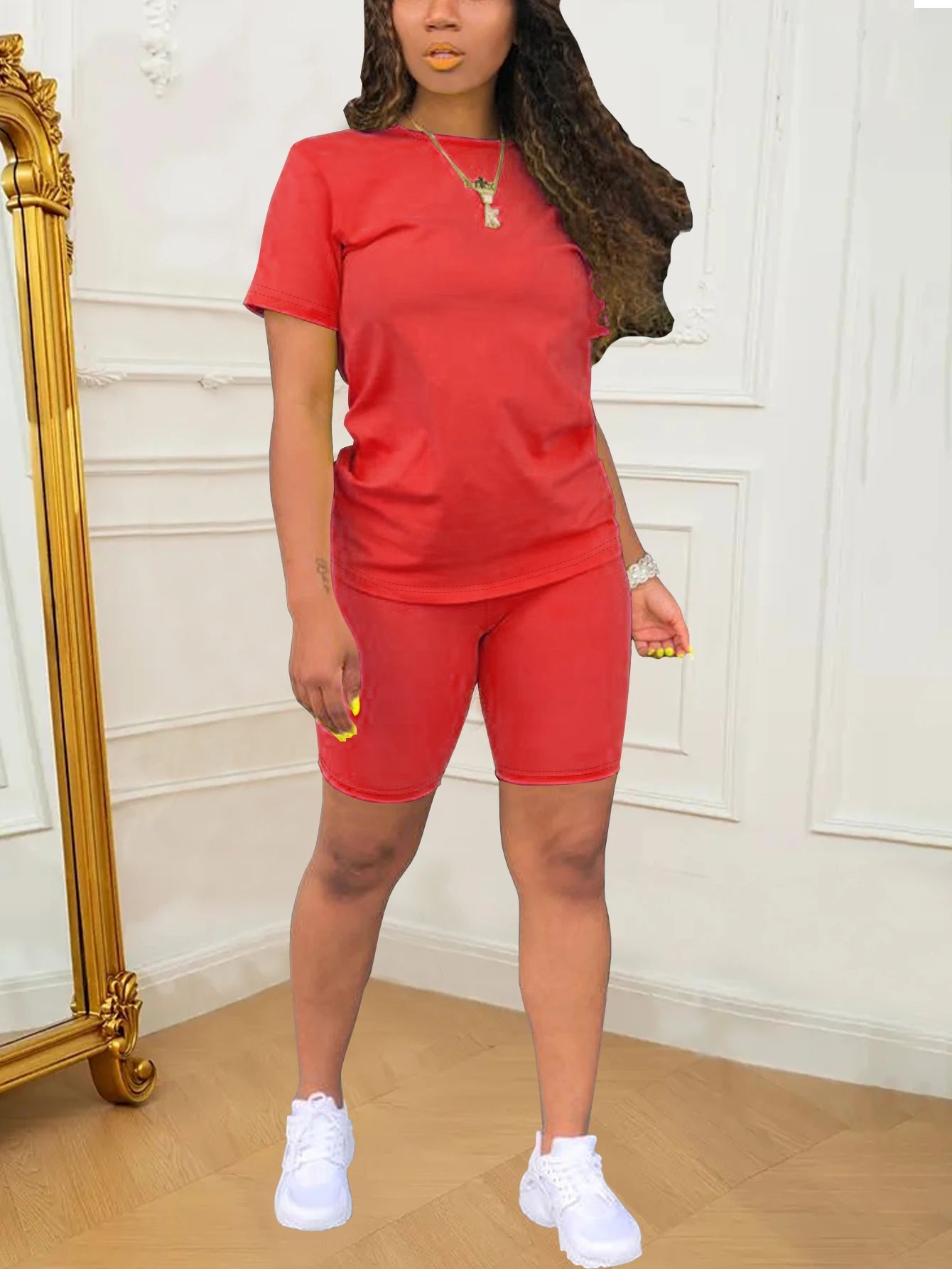 2026 Summer New Women's Solid Color Short Sleeve and Shorts Two-piece Set, Casual and Simple, Suitable for Commuting